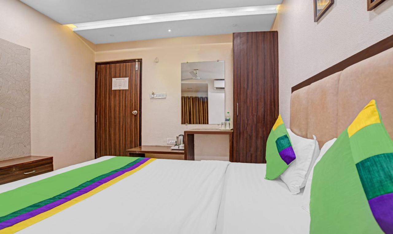 Hotel Treebo Trend Royal Galaxy Park à Indore Extérieur photo